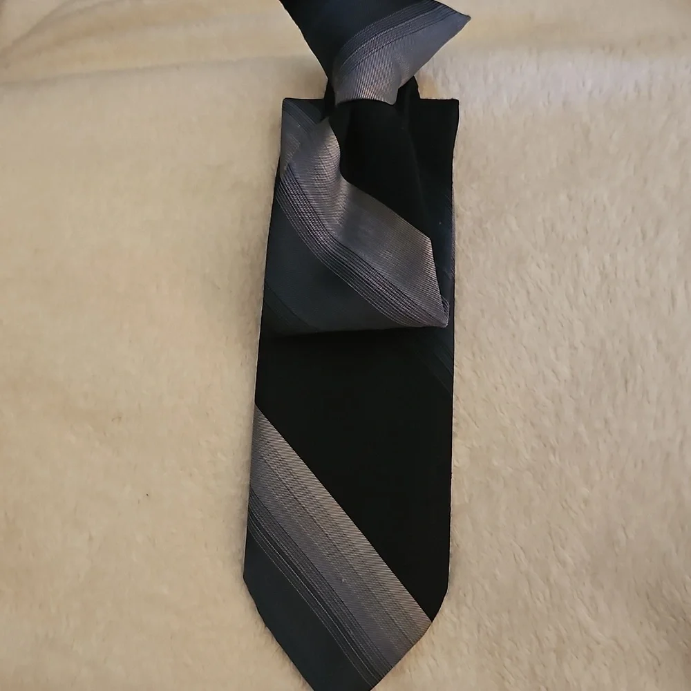 3/$30 DON LOPER 1980s Blue Striped Ombre Skinny Clip-on Tie